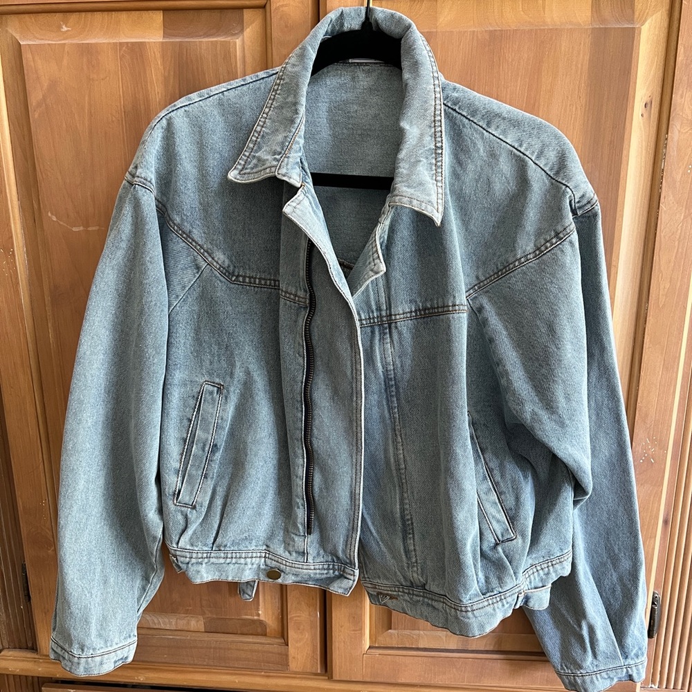 Lulu’s Sage the Label PYT Light Wash Denim Jacket - Women’s Size Large